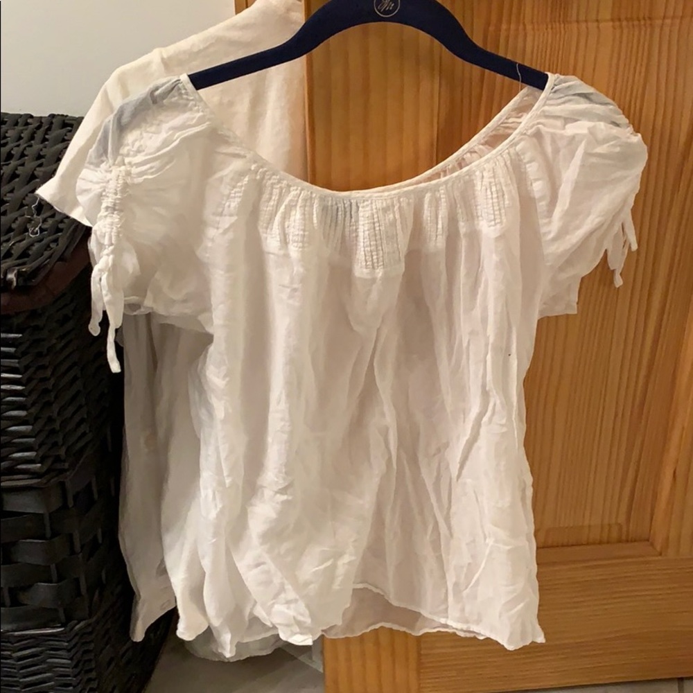 American Eagle top
